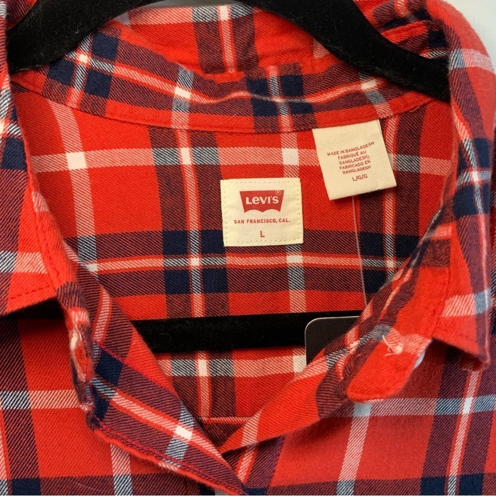 Levi’s Red and Navy Plaid Button-Up Shirt Relaxed Fit, Size L - Picture 2 of 8